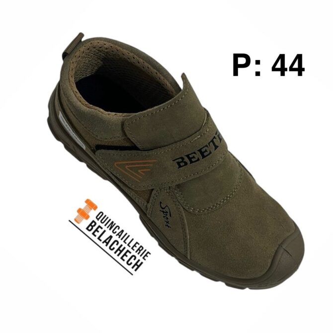 Bottes de travail avec nez en acier antichoc.