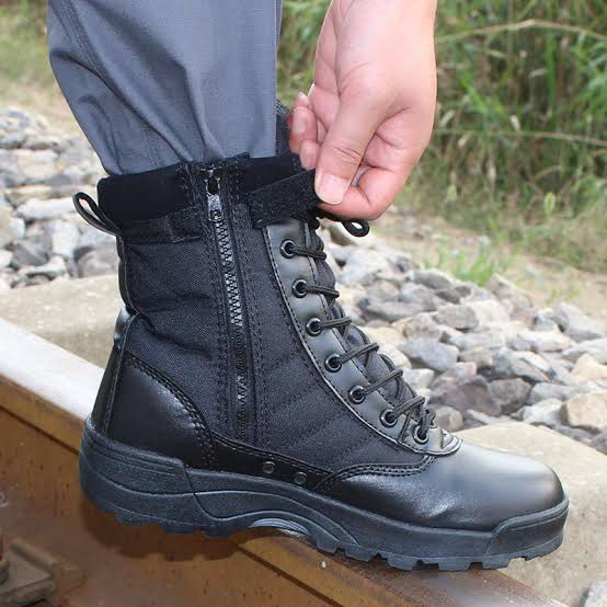 Botte de travail robuste en cuir durable pour une sécurité et une protection complètes. - Image 2